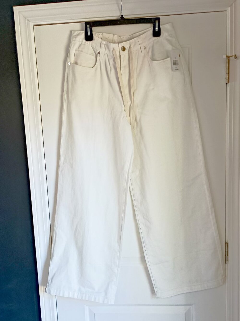 NEW! BLANK NYC WIDE LEG PUBLIC LIFE JEANS - Picture 7 of 8